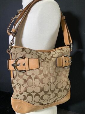 Coach 3574 Signature Canvas Soho Shoulder Purse